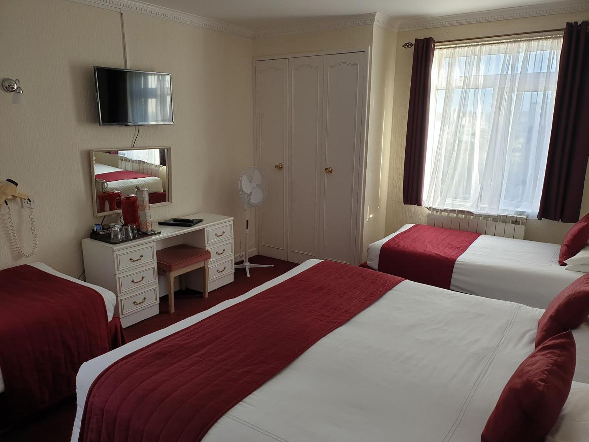 Marina Metro Hotel Saint Helier Værelse billede