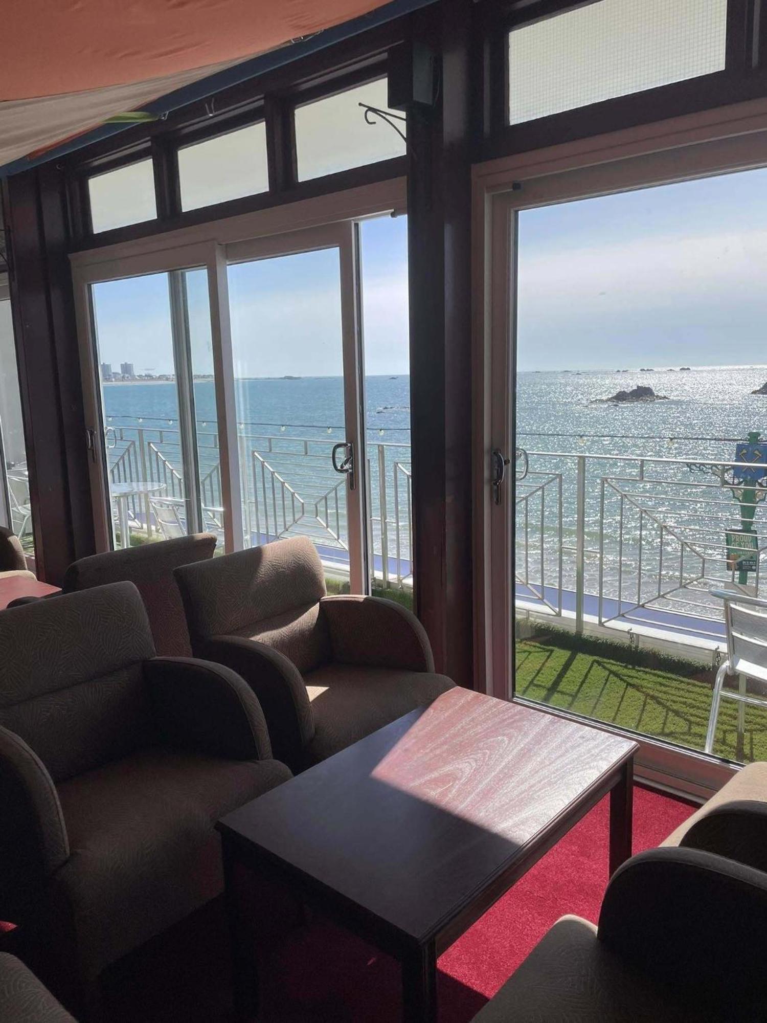 Marina Metro Hotel Saint Helier Eksteriør billede